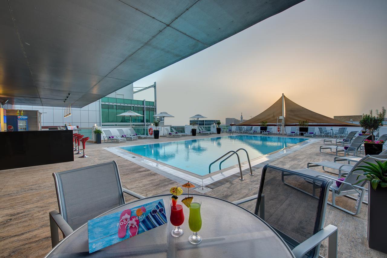 J5 Hotels - Port Saeed Dubai Exteriör bild
